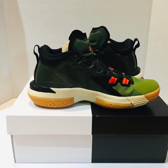 Jordan Zion 1 Carbon Green- Black - Picture 3 of 8